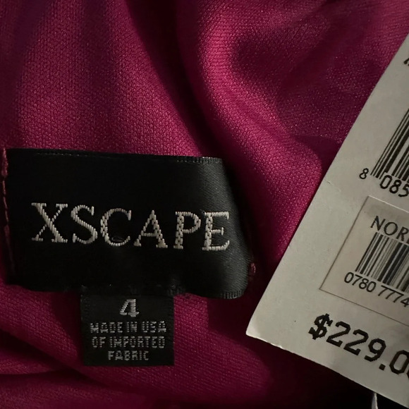 Xscape beautiful pleated halter maxi dress size 4 - Picture 10 of 14